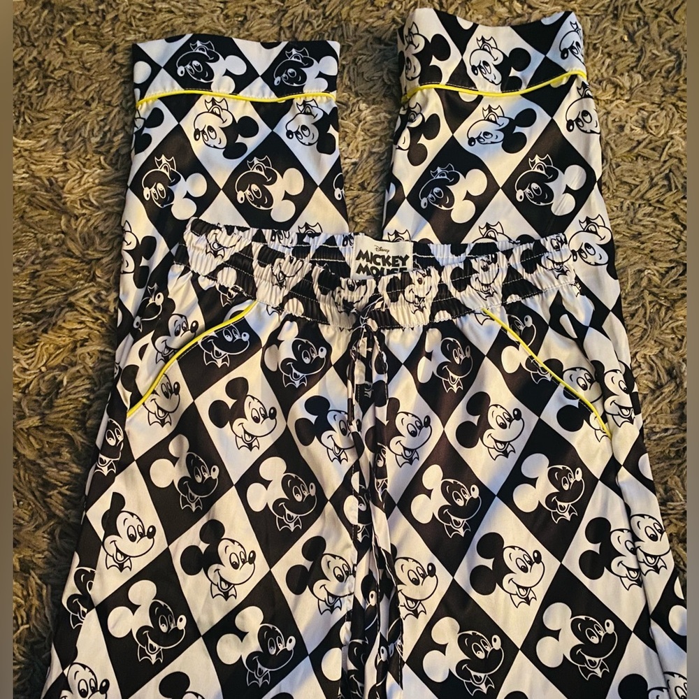 Disney Store Mickey Mouse satin Pajama pants with pockets & draw string waist xs